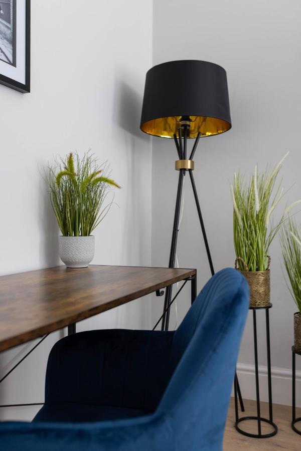 Modern & Stylish Home At The Corner Of Famous Penny Lane In Λίβερπουλ Εξωτερικό φωτογραφία